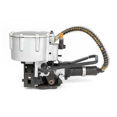 kaufen Ein Knopf 4,2 m/Min Stahlbandwerkzeug 32 mm Band Pneumatische Stahlbandmaschine online manufacture